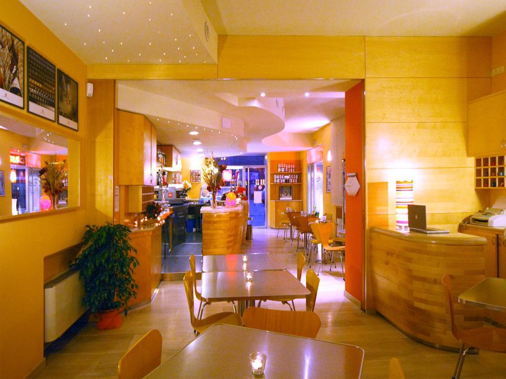 Albergo Ristorante Corsini Pavullo nel Frignano Exterior photo