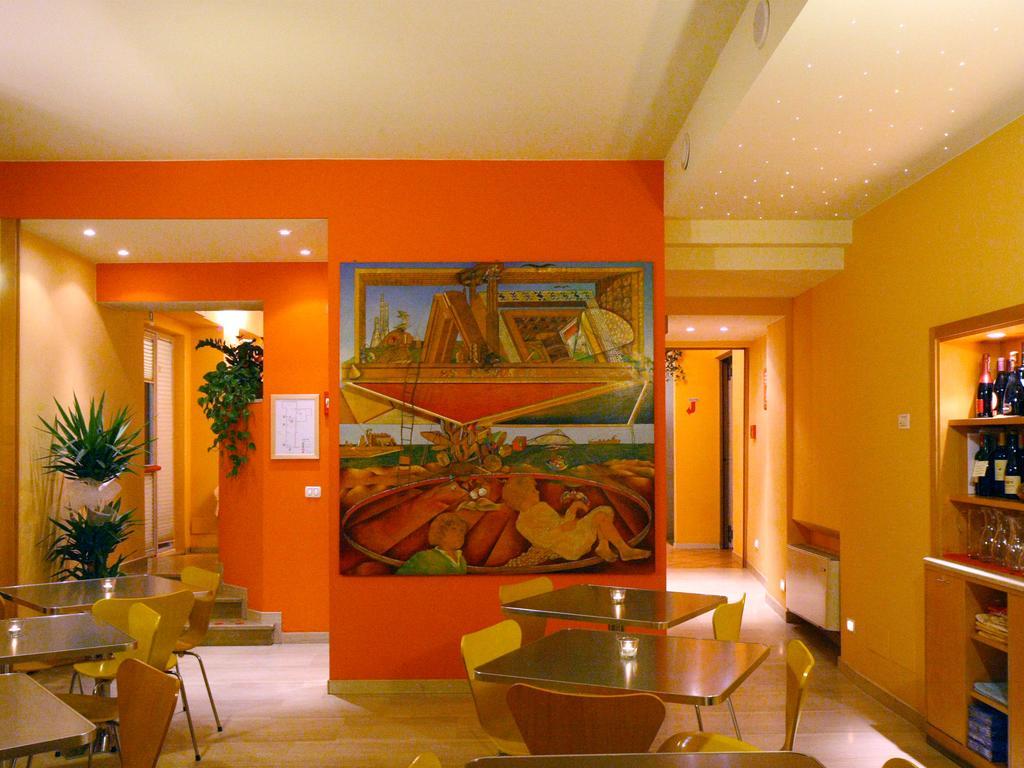 Albergo Ristorante Corsini Pavullo nel Frignano Exterior photo